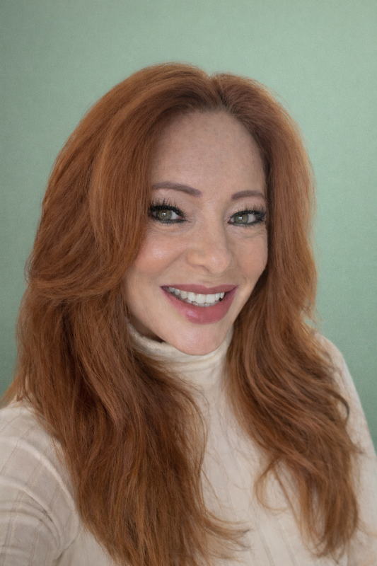 About D'ARIE (Dawn Marie)