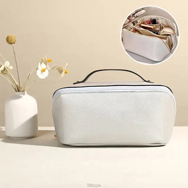 Journey of Becoming Silvery / No Logo Large-Capacity Leather Cosmetic Bag